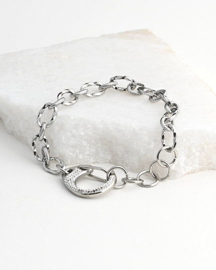 Glamour bracelet with rhinestone clasp.